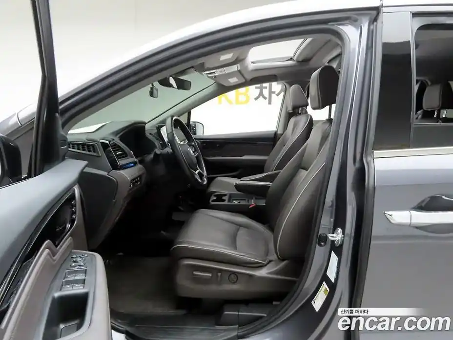 Honda Odyssey 2022 3.5 Автомат в Москве № 232960, фото 7