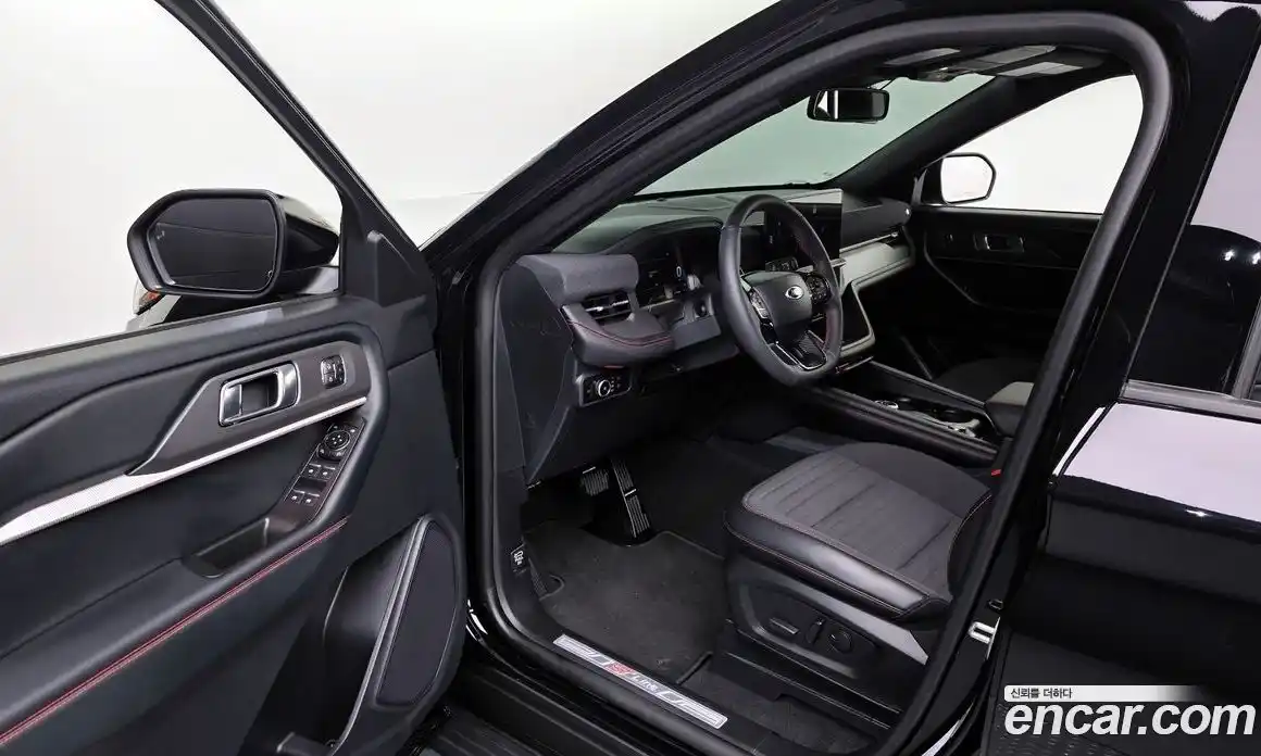 Ford Explorer 2025 2.3 Автомат в Москве № 233037, фото 10