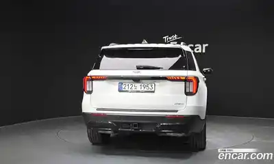 Ford Explorer 2025 2.3 Автомат в Москве № 233059, миниатюра 4