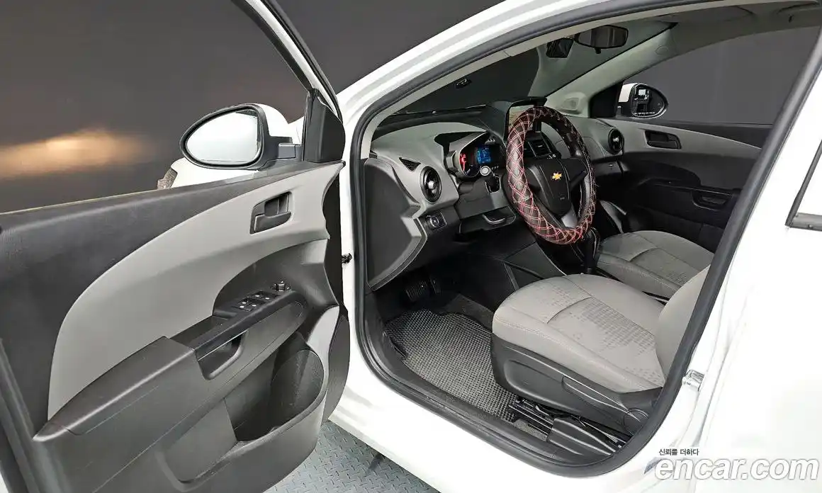 Chevrolet Aveo 2016 1.4 Автомат в Москве № 24643, фото 3