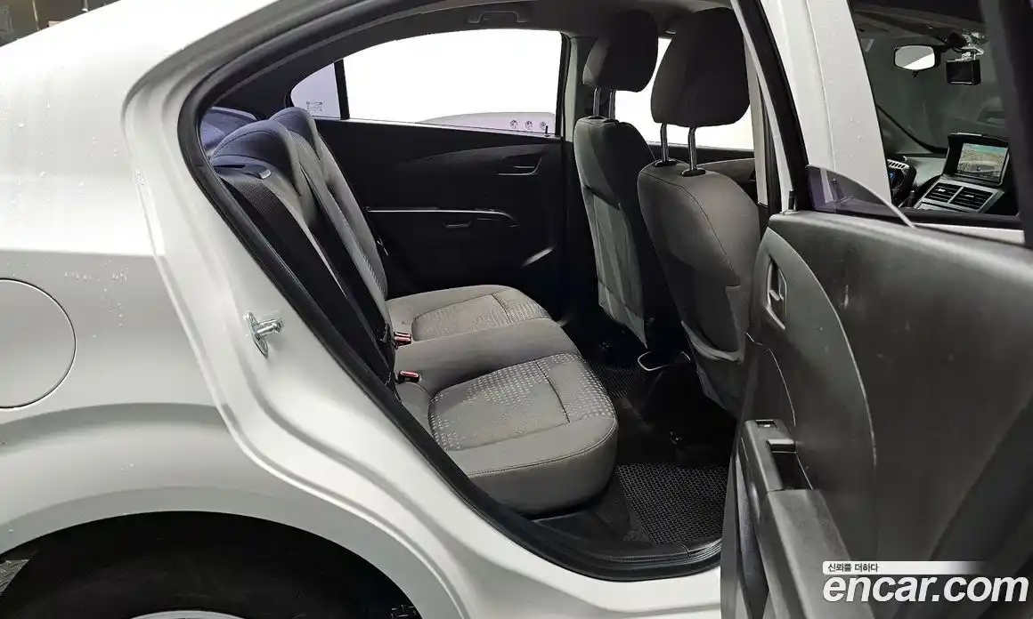 Chevrolet Aveo 2016 1.4 Автомат в Москве № 24643, фото 4