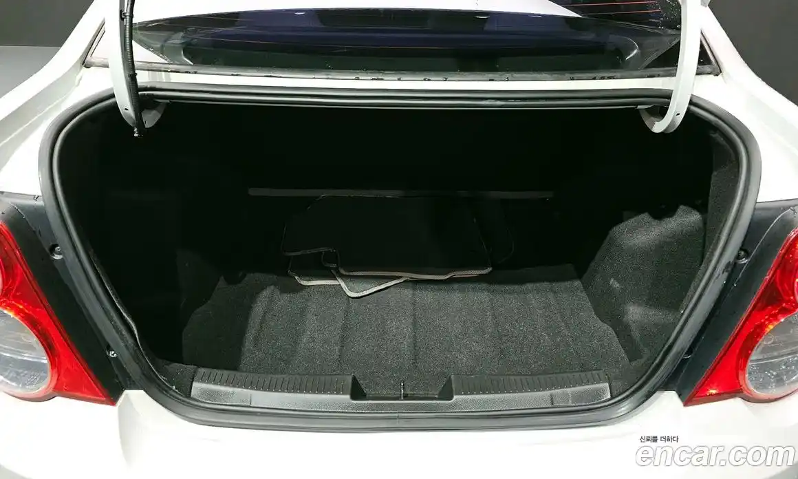 Chevrolet Aveo 2016 1.4 Автомат в Москве № 24643, фото 8