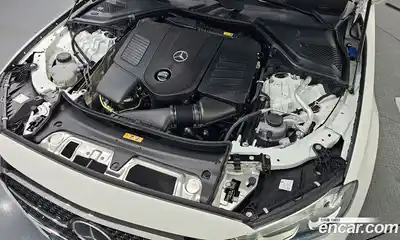 Mercedes-Benz E-Class 2025 2.0 Автомат в Москве № 262030, миниатюра 2