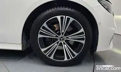 Mercedes-Benz E-Class 2025 2.0 Автомат в Москве № 262030, миниатюра 8