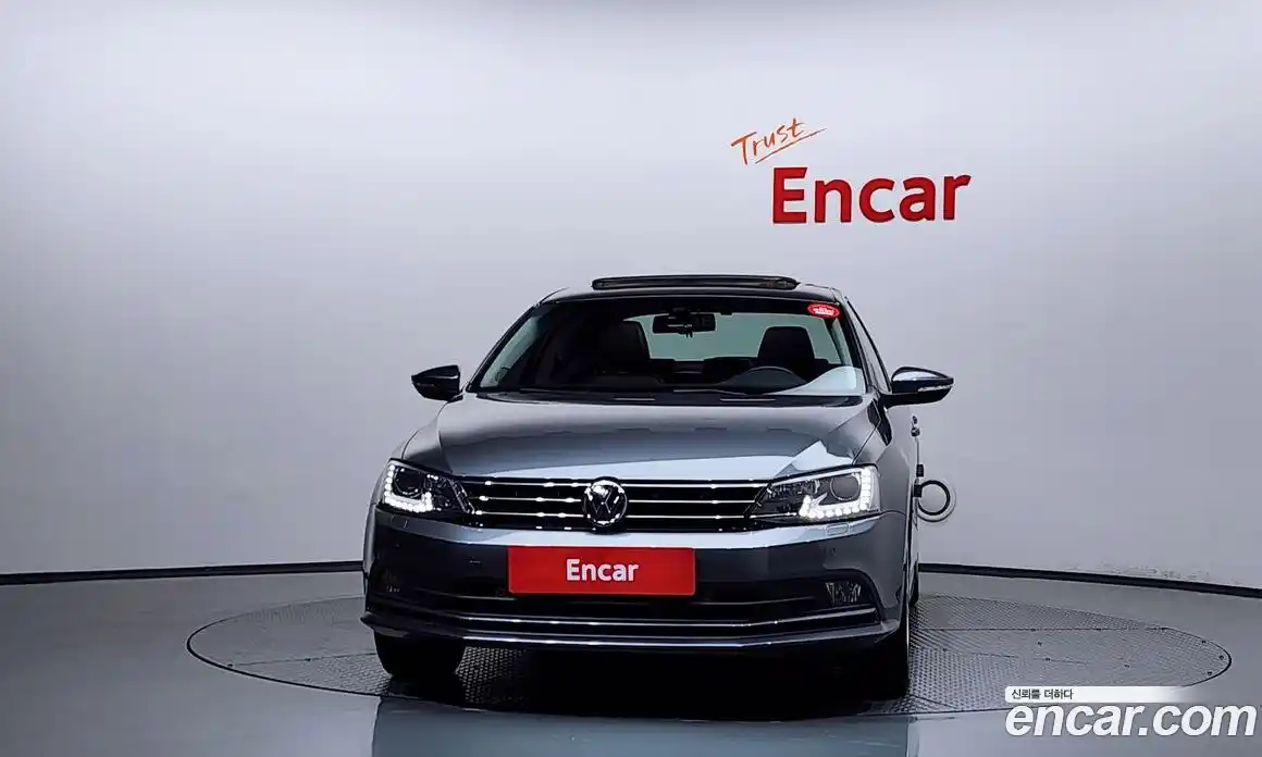 Volkswagen Jetta 2015 2.0 Автомат в Москве № 272733, фото 3