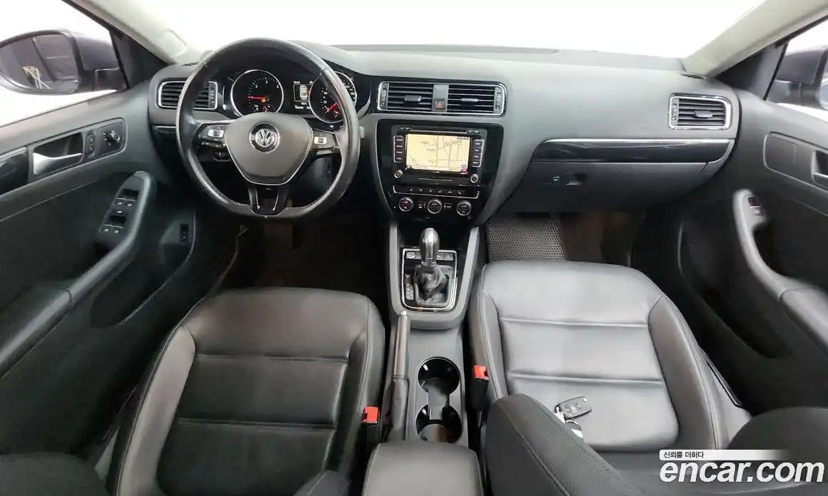 Volkswagen Jetta 2015 2.0 Автомат в Москве № 272733, фото 4