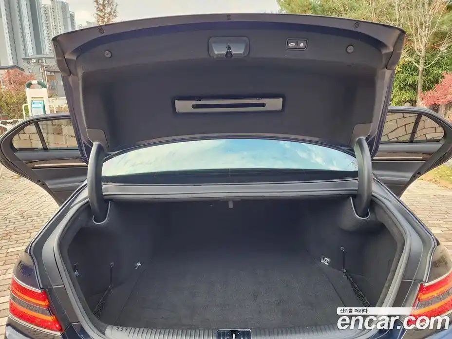 Genesis G90 2019 3.8 Автомат в Москве № 27755, фото 10