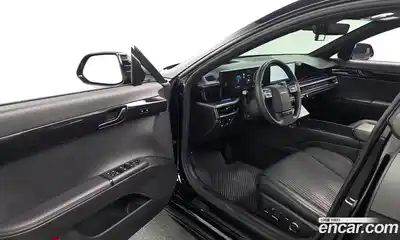 Hyundai Grandeur 2023 2.5 Автомат в Москве № 283616, миниатюра 11