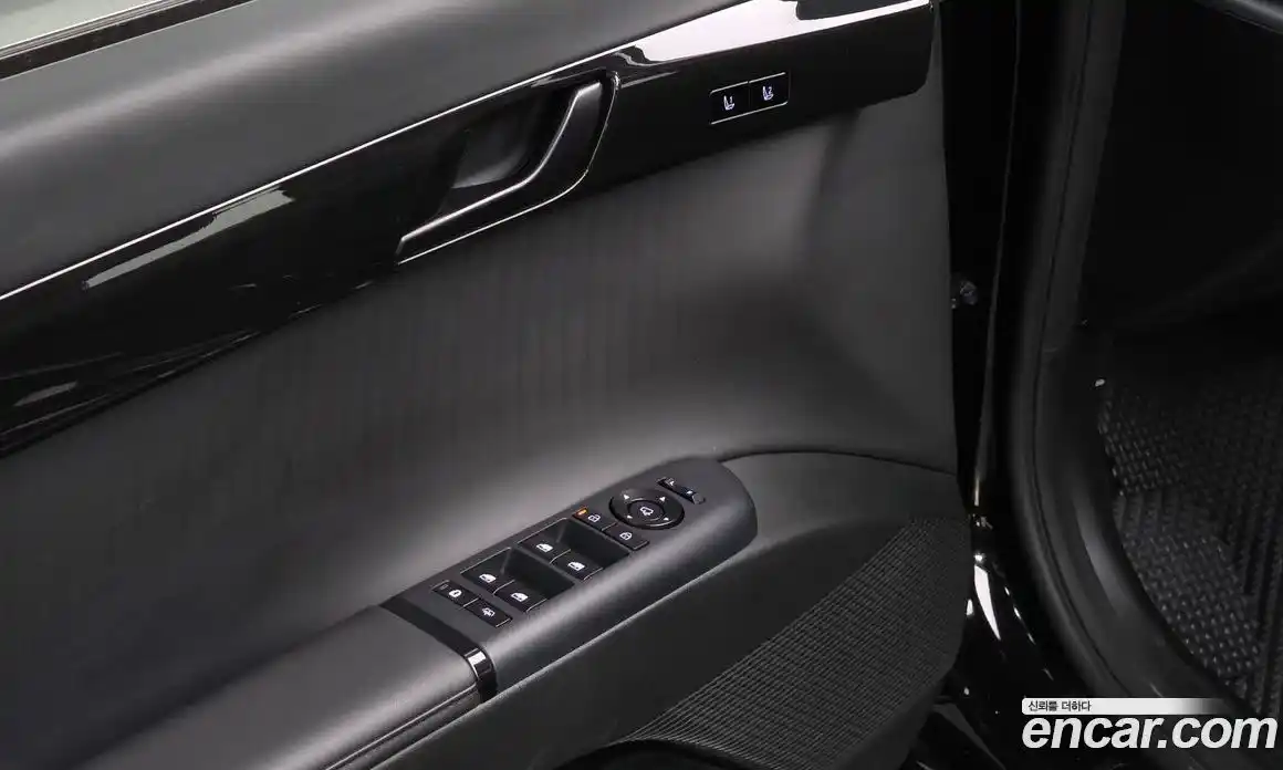 Hyundai Grandeur 2023 2.5 Автомат в Москве № 283616, фото 17