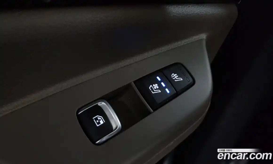 Kia Canival 2024 2.2 Автомат в Москве № 287636, фото 18