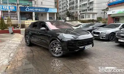 Porsche Cayenne, 2025