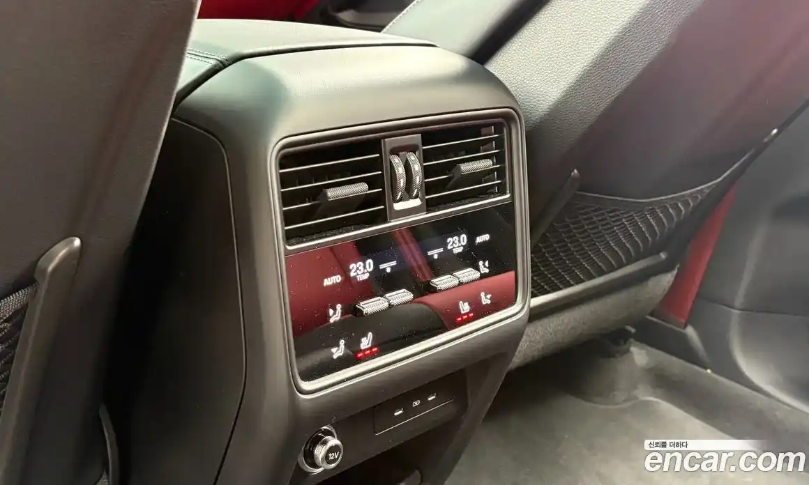 Porsche Cayenne 2025 3.0 Автомат в Москве № 297326, фото 15