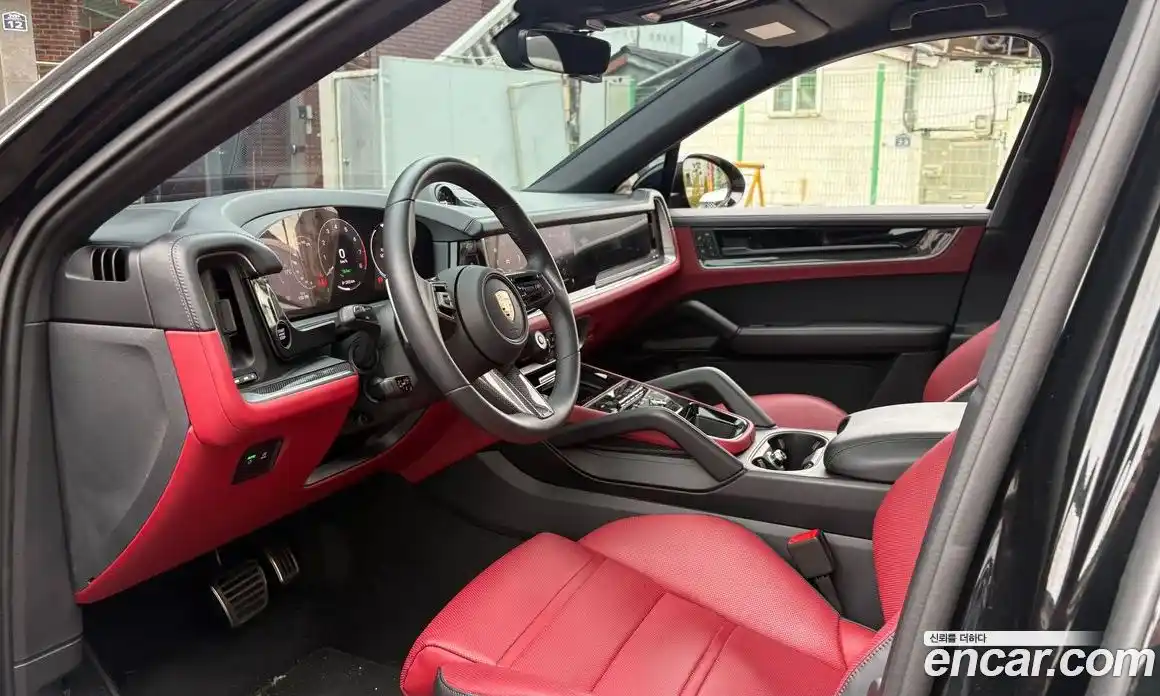 Porsche Cayenne 2025 3.0 Автомат в Москве № 297326, фото 9