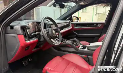 Porsche Cayenne 2025 3.0 Автомат в Москве № 297326, миниатюра 9