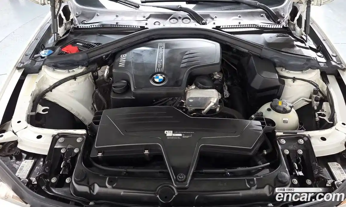 BMW 3-Series 2018 2.0 Автомат в Москве № 303462, фото 16