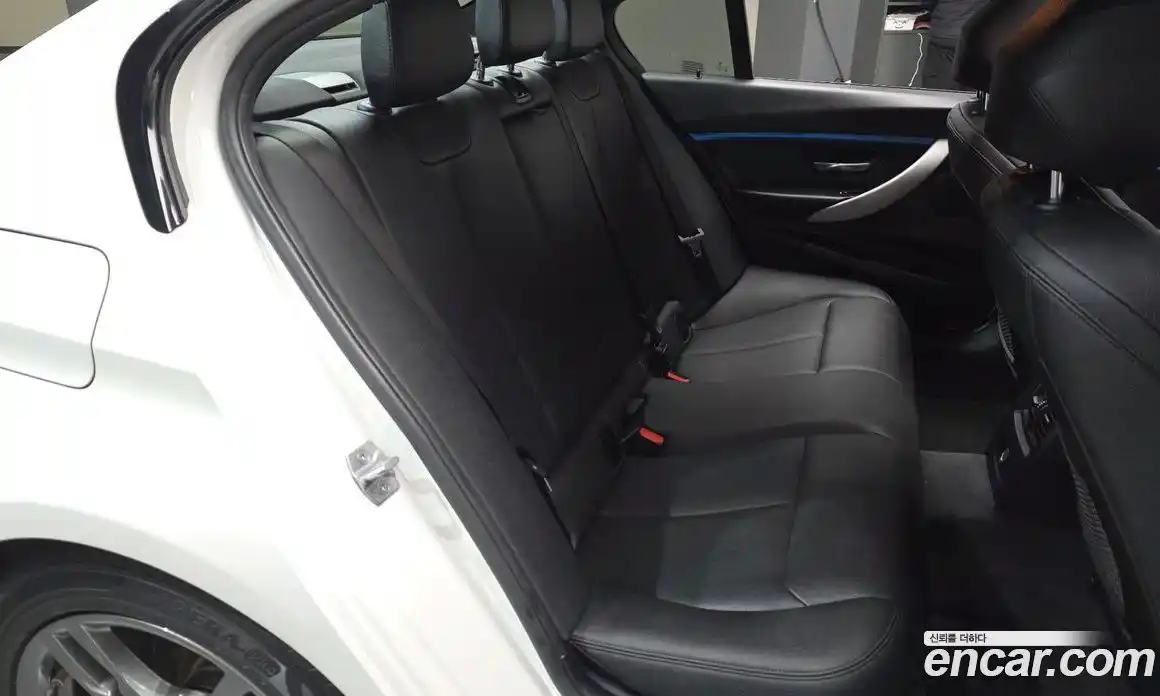 BMW 3-Series 2018 2.0 Автомат в Москве № 303462, фото 18