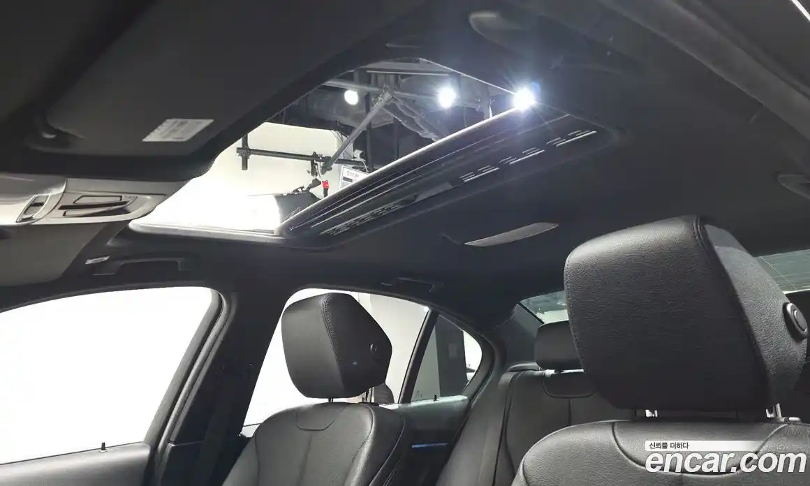 BMW 3-Series 2018 2.0 Автомат в Москве № 303462, фото 4