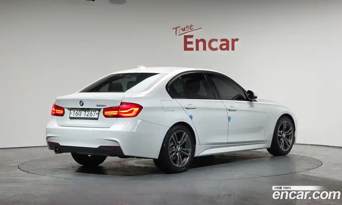 BMW 3-Series 2018 2.0 Автомат в Москве № 303462, фото 7