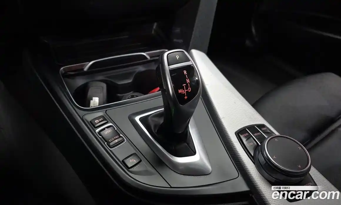 BMW 3-Series 2018 2.0 Автомат в Москве № 303462, фото 8