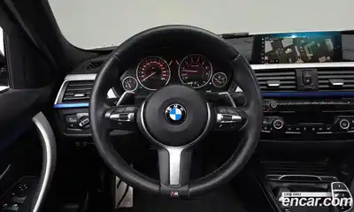 BMW 3-Series 2018 2.0 Автомат в Москве № 303462, миниатюра 9