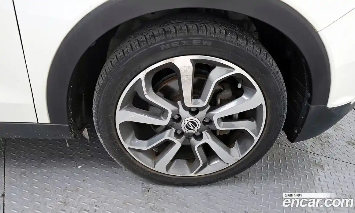 SsangYong TIBOLI 2016 1.6 Автомат в Москве № 32070, фото 14