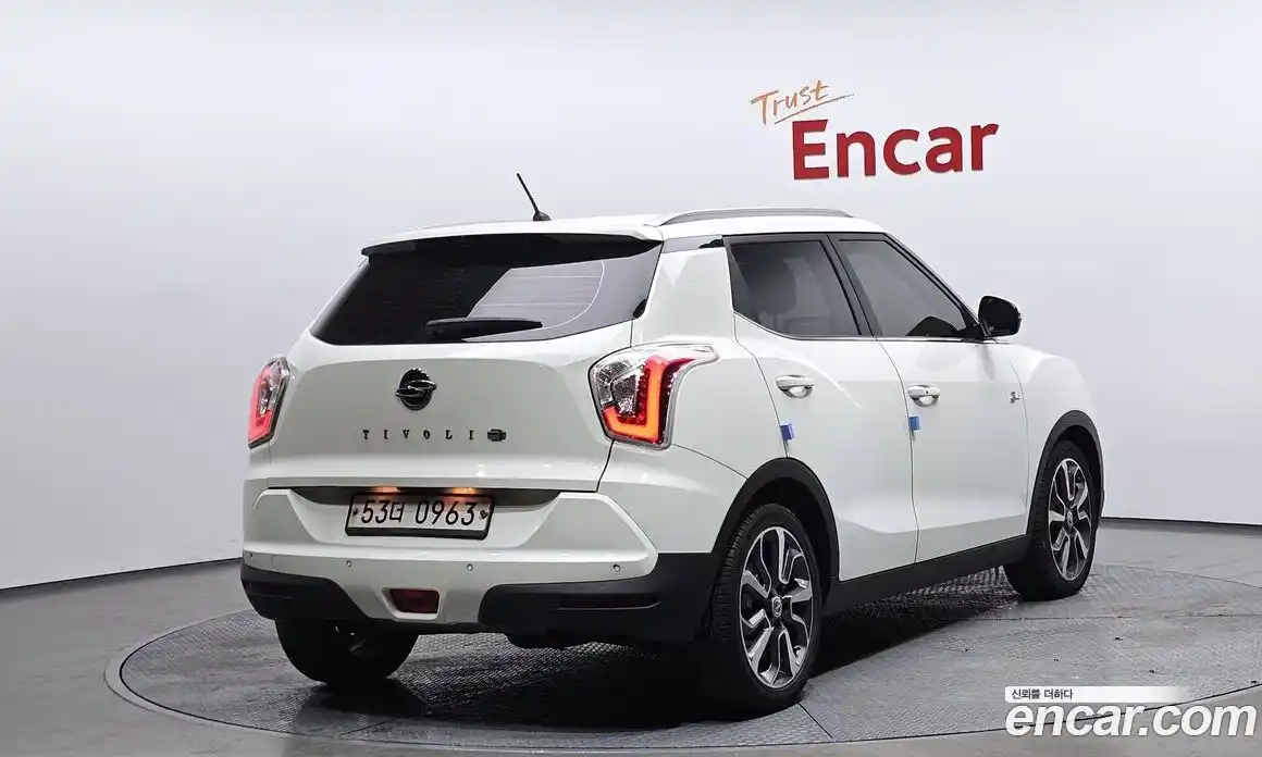 SsangYong TIBOLI 2016 1.6 Автомат в Москве № 32070, фото 4