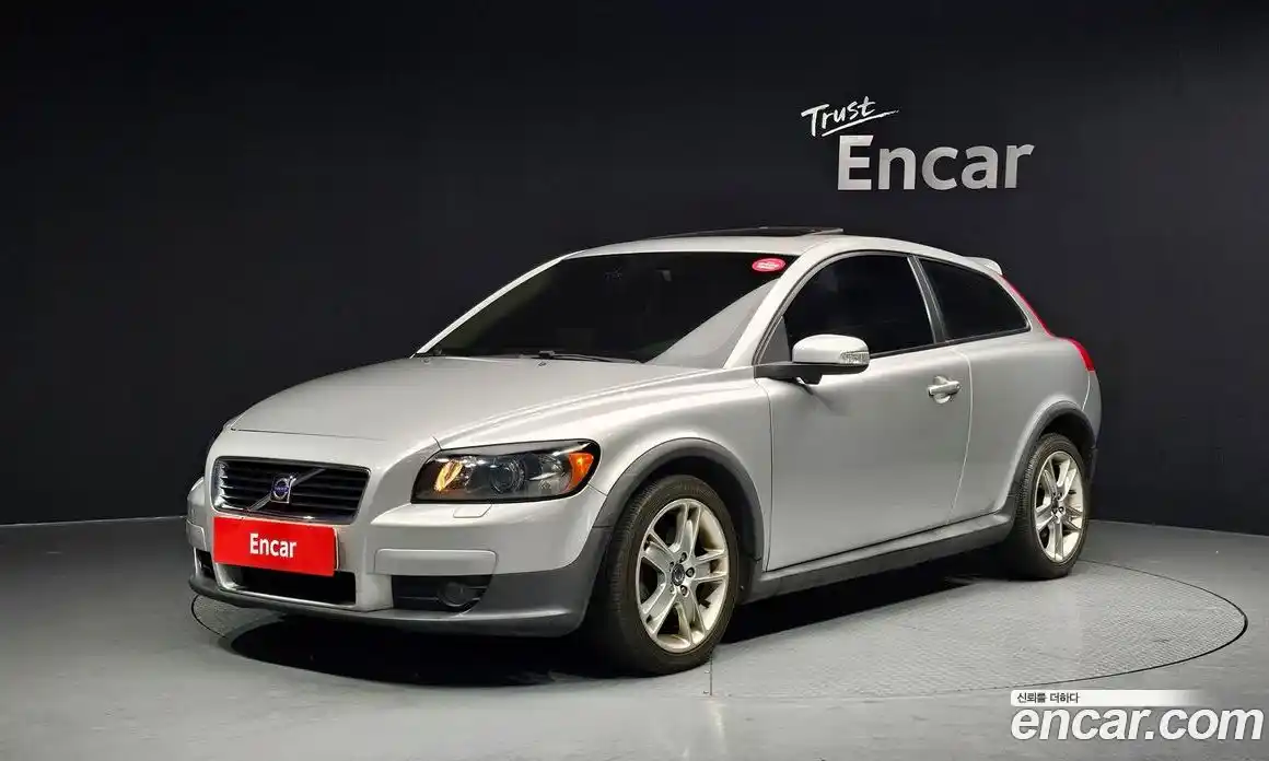 Volvo C30 2008 2.4 Автомат в Москве № 326074, фото 3