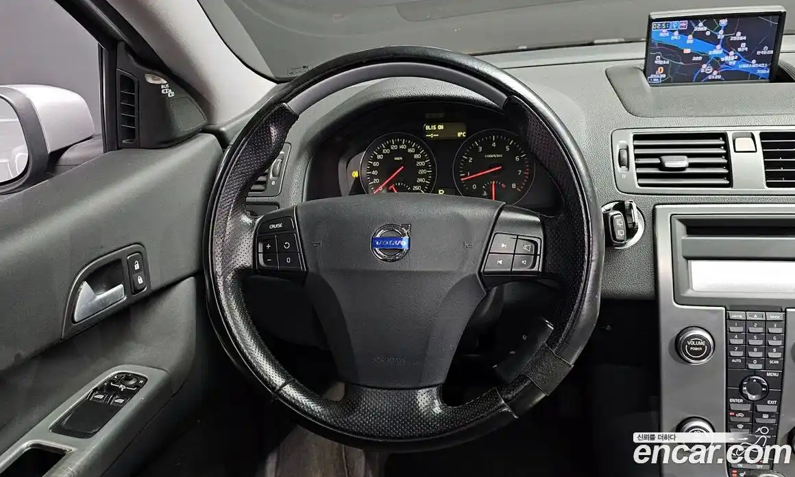 Volvo C30 2008 2.4 Автомат в Москве № 326074, фото 10