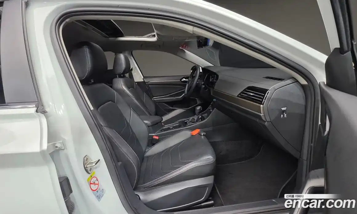 Volkswagen Jetta 2021 1.4 Автомат в Москве № 329847, фото 10