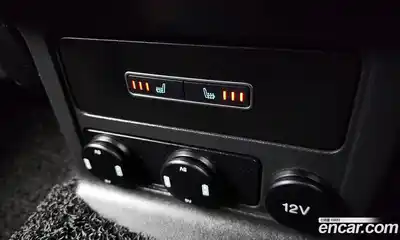 Jaguar F-Pace 2018 2.0 Автомат в Москве № 335810, миниатюра 4