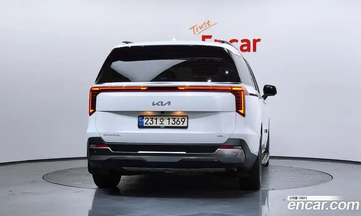 Kia Canival 2024 1.6 Автомат в Москве № 338674, фото 4