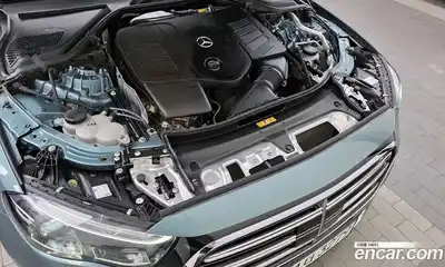 Mercedes-Benz E-Class 2024 2.0 Автомат в Москве № 338882, миниатюра 11