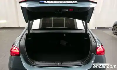 Mercedes-Benz E-Class 2024 2.0 Автомат в Москве № 338882, миниатюра 4