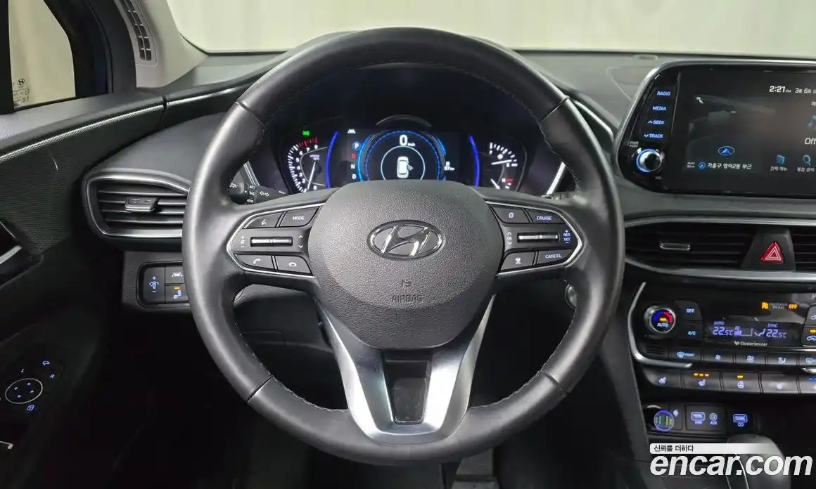 Hyundai Santa Fe 2019 2.0 Автомат в Москве № 357966, фото 13