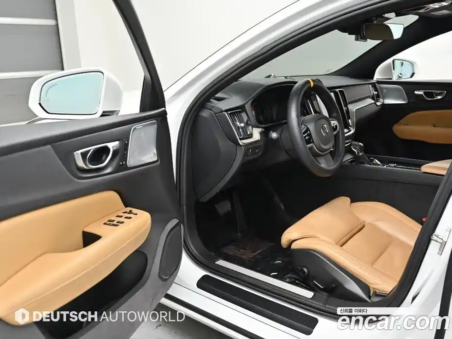 Volvo S60 2020 2.0 Автомат в Москве № 374020, фото 11