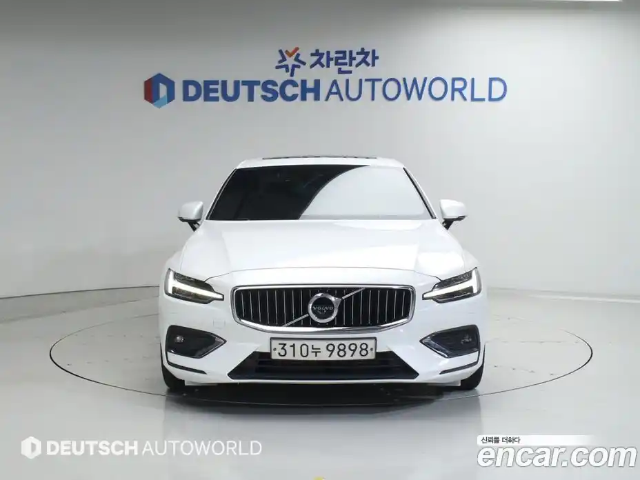 Volvo S60 2020 2.0 Автомат в Москве № 374020, фото 3