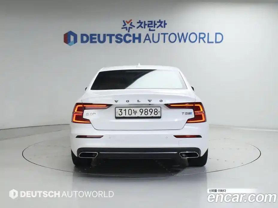 Volvo S60 2020 2.0 Автомат в Москве № 374020, фото 4