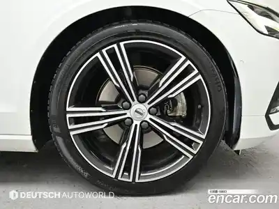 Volvo S60 2020 2.0 Автомат в Москве № 374020, миниатюра 5