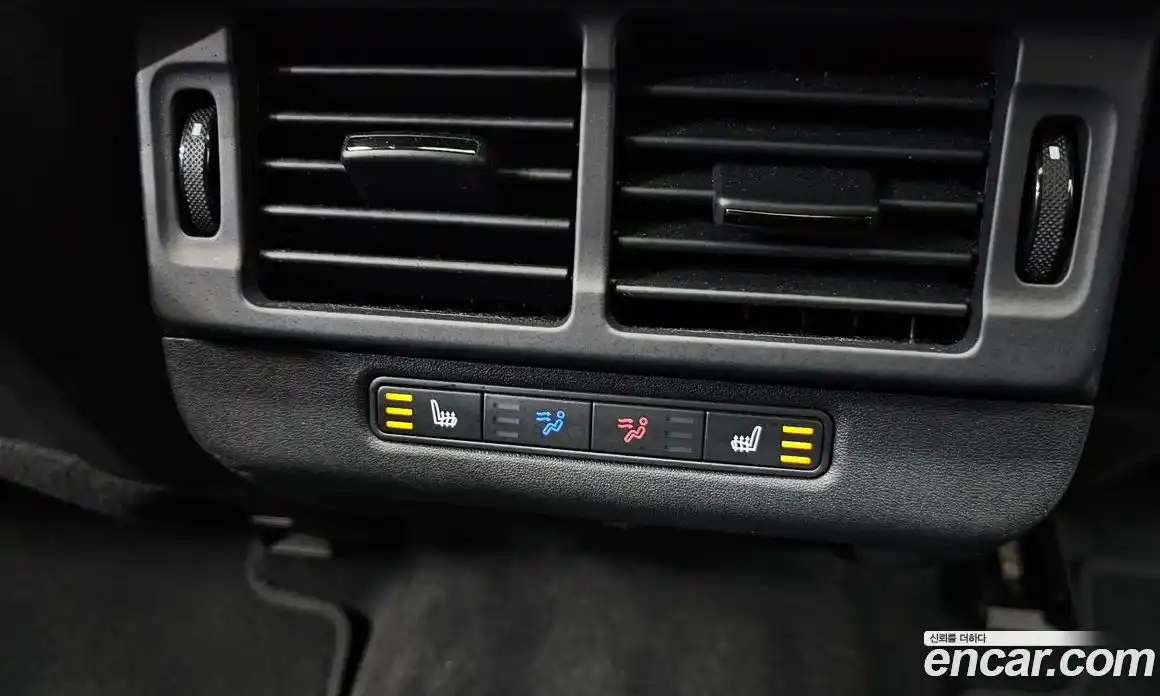 Land Rover Range-Rover Evoque 2026 2.0 Автомат в Москве № 374657, фото 18