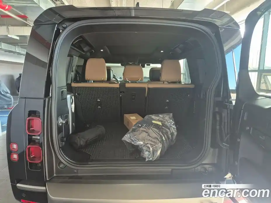 Land Rover Defender 2025 2.0 Автомат в Москве № 375126, фото 16