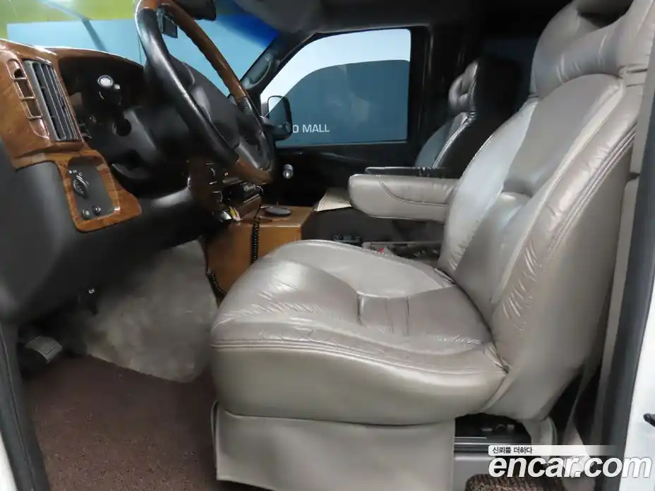 Chevrolet Express Van 2004 6.0 Автомат в Москве № 379893, фото 6