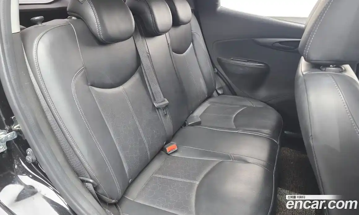 Chevrolet Spark 2017 1.0 Робот в Москве № 38607, фото 4