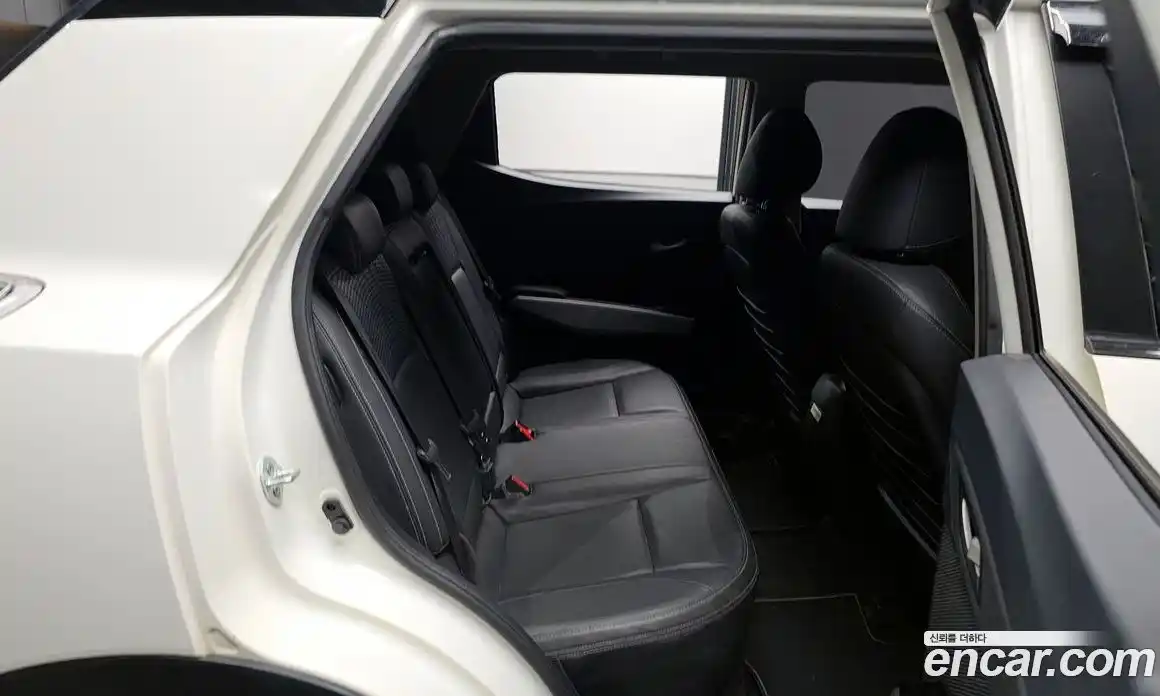 SsangYong TIBOLI 2019 1.6 Автомат в Москве № 388457, фото 11