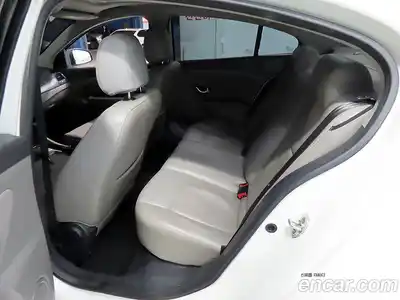 Renault SM3 2010 1.6 Автомат в Москве № 395510, миниатюра 7