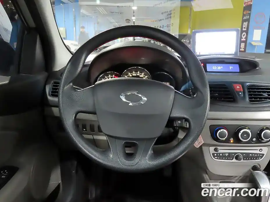 Renault SM3 2010 1.6 Автомат в Москве № 395510, фото 10