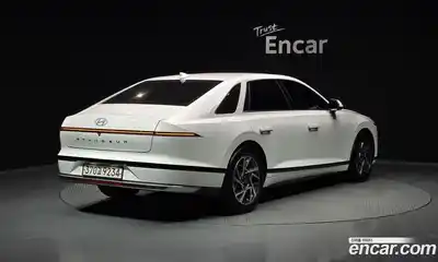 Hyundai Grandeur 2023 3.5 Автомат в Москве № 399939, миниатюра 2