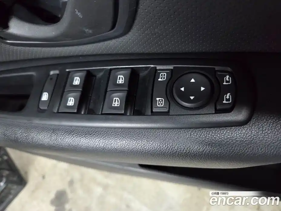 Renault SM3 2018 1.6 Автомат в Москве № 401642, фото 14