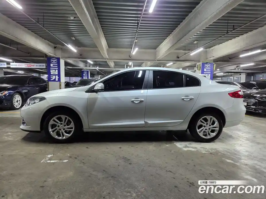 Renault SM3 2018 1.6 Автомат в Москве № 401642, фото 20