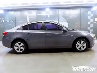 Chevrolet Cruze 2011 1.8 Автомат в Москве № 418466, миниатюра 3