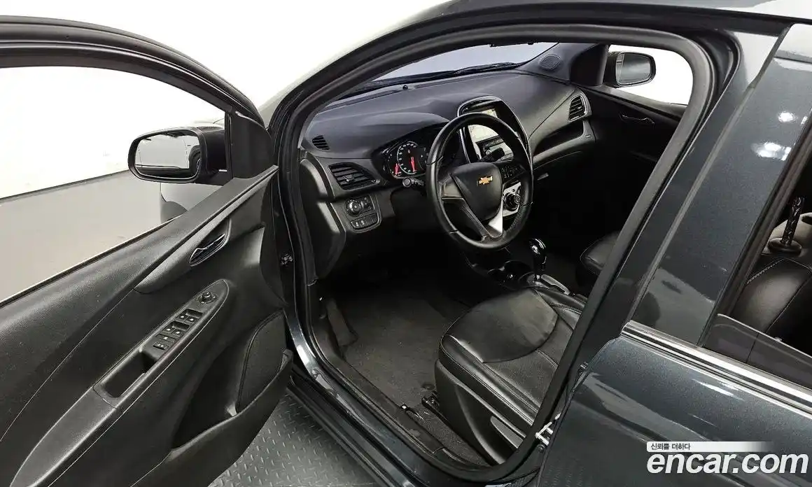 Chevrolet Spark 2018 1.0 Автомат в Москве № 42386, фото 11